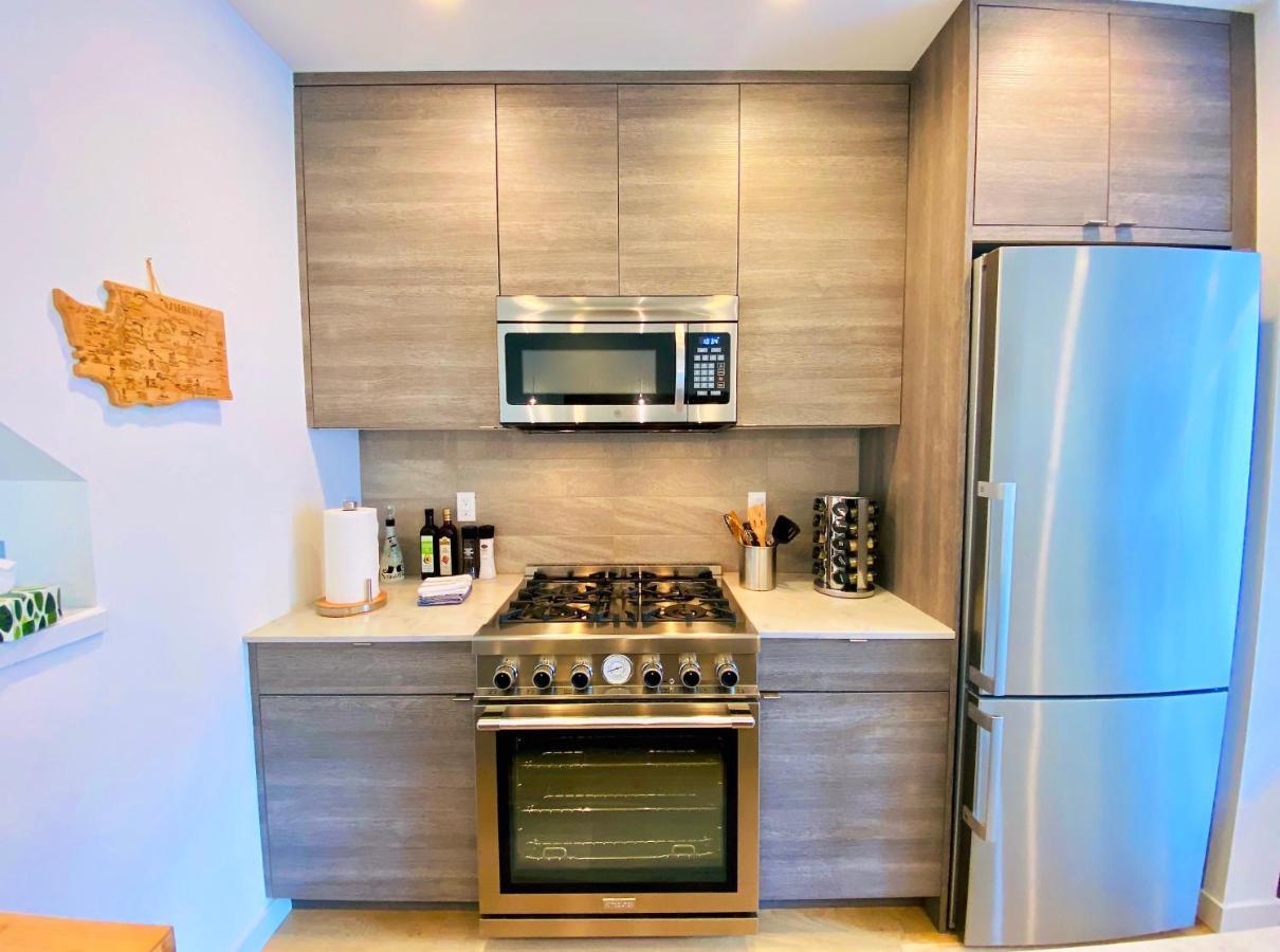 Modern Ballard Townhouse - 92 Walkscore & Rooftop! Seattle Eksteriør bilde